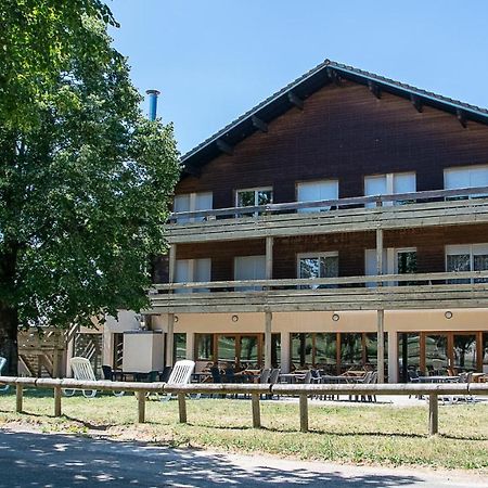 Vacanceole - Chalet Les Crozats Hotel Lons-le-Saunier Bagian luar foto