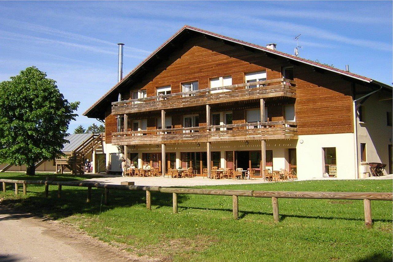 Vacanceole - Chalet Les Crozats Hotel Lons-le-Saunier Bagian luar foto