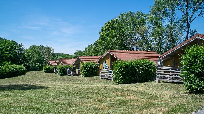 Vacanceole - Chalet Les Crozats Hotel Lons-le-Saunier Bagian luar foto