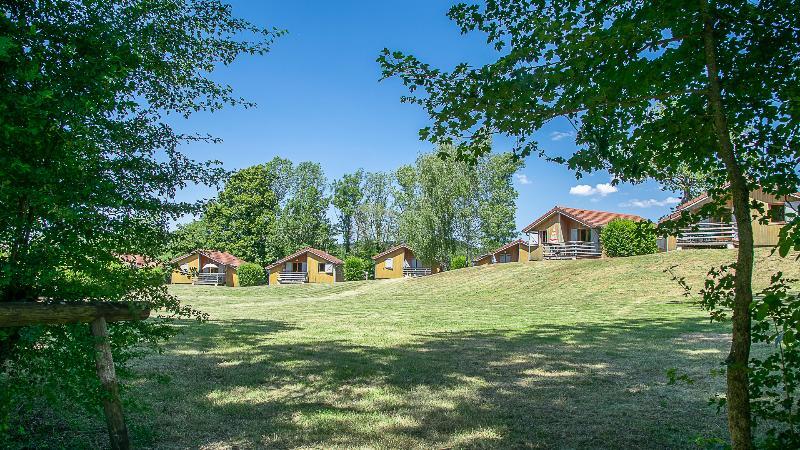 Vacanceole - Chalet Les Crozats Hotel Lons-le-Saunier Bagian luar foto